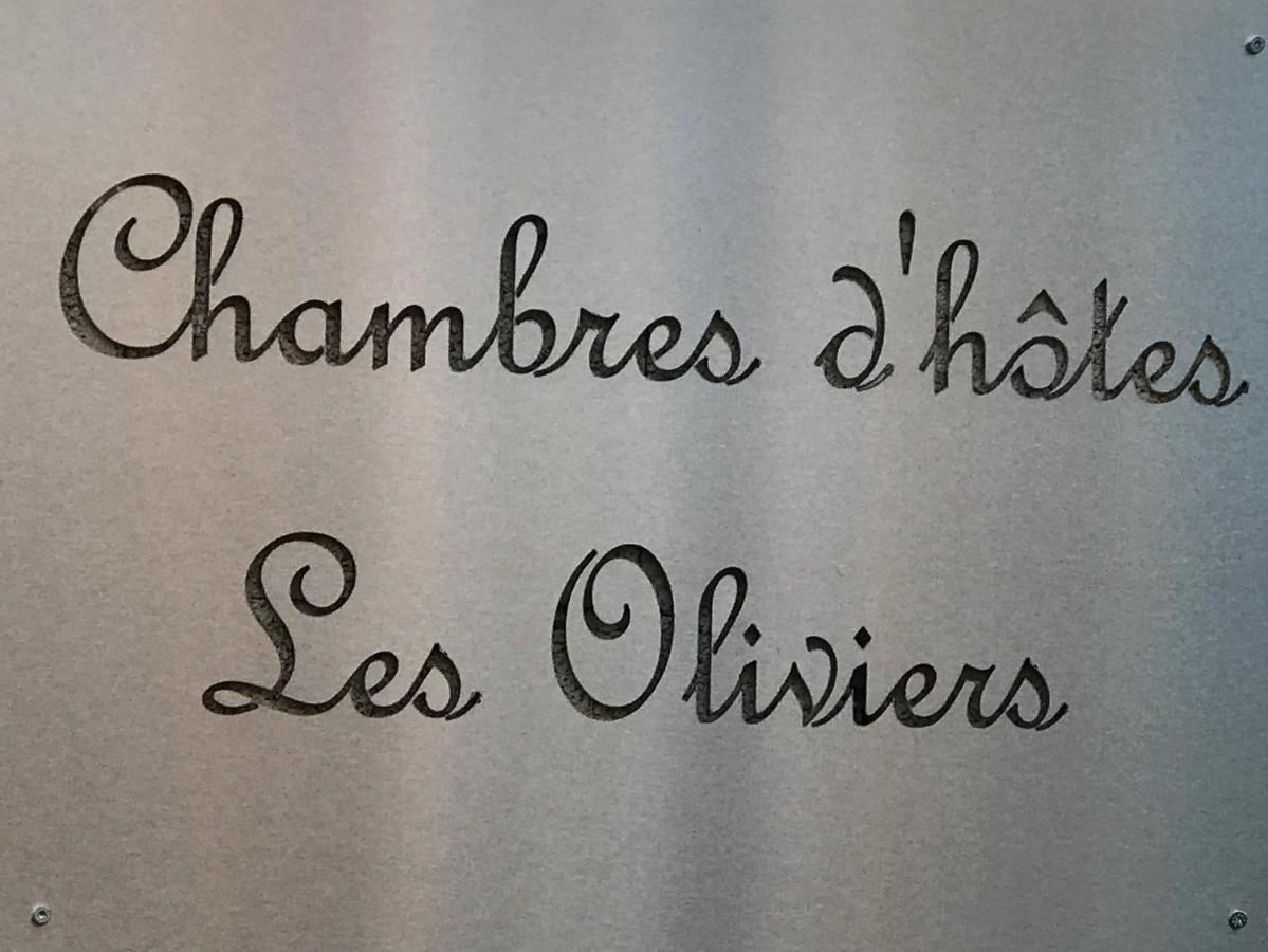 Chambres D'Hotes Les Oliviers - Мариньян Экстерьер фото